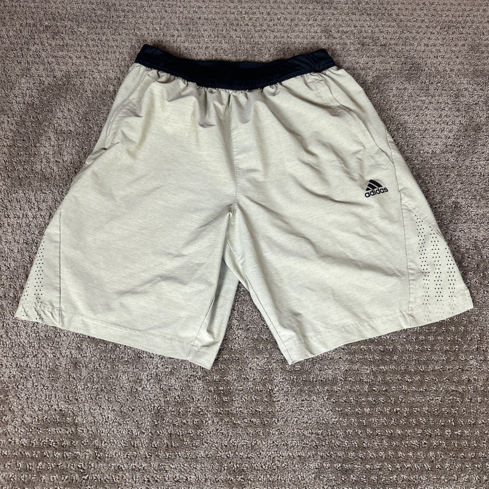 Adidas Shorts Mens Medium Gold Lightweight Stretch Training Running Zip Pockets